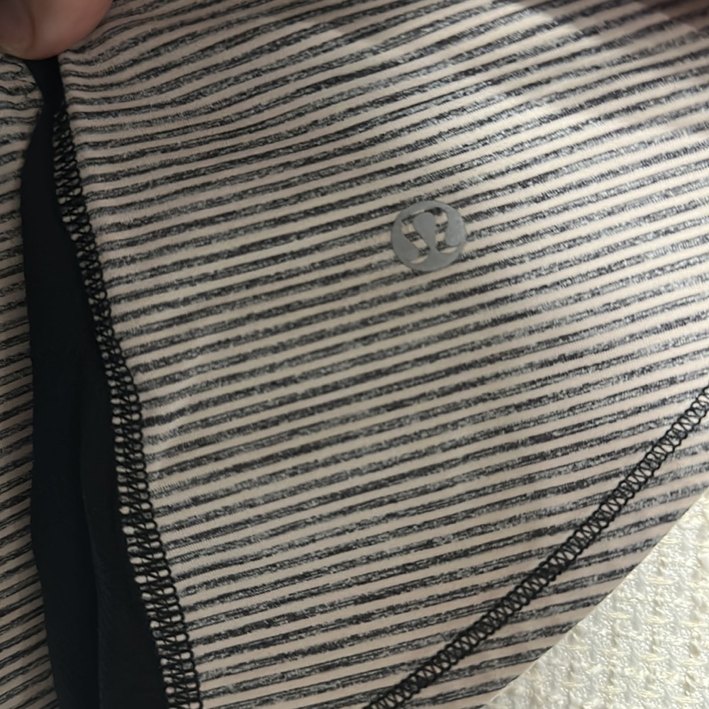 Lululemon Running Tank - Picture 6 of 6